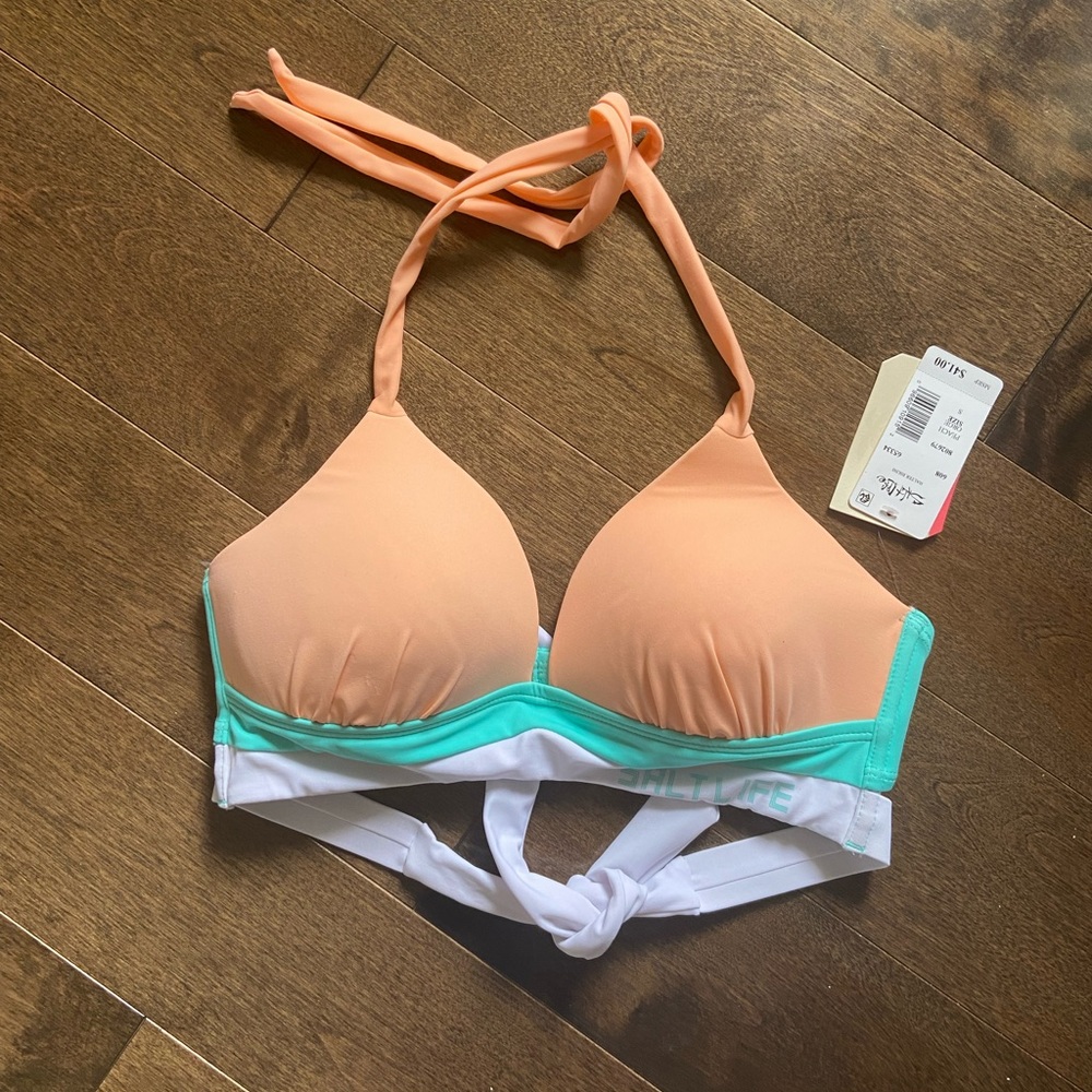 Women’s SALT LIFE bikini top